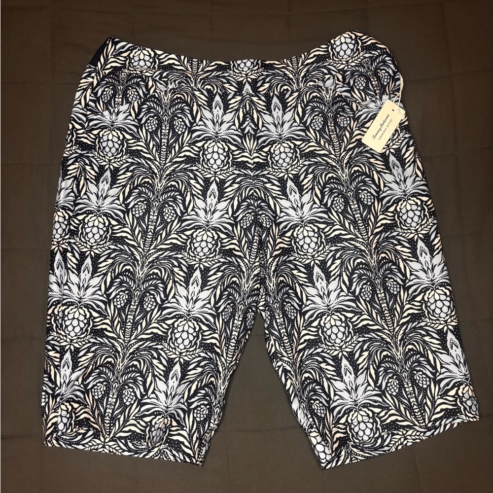 Tommy Bahama Navy and Cream Patterned Shorts